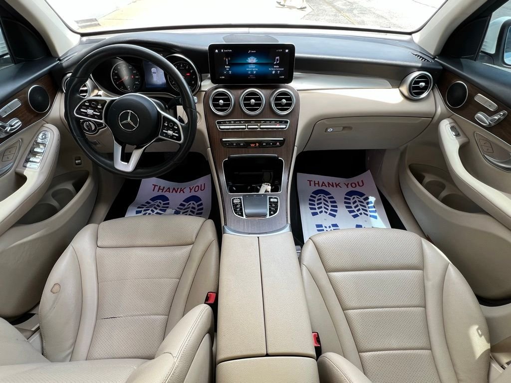 2022Mercedes-BenzGLCGLC 300