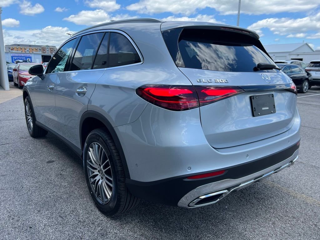 2025Mercedes-BenzGLCGLC 300