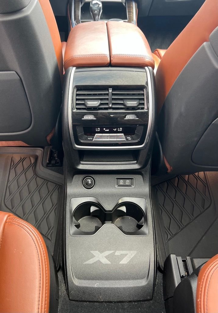 2020BMWX7xDrive40i