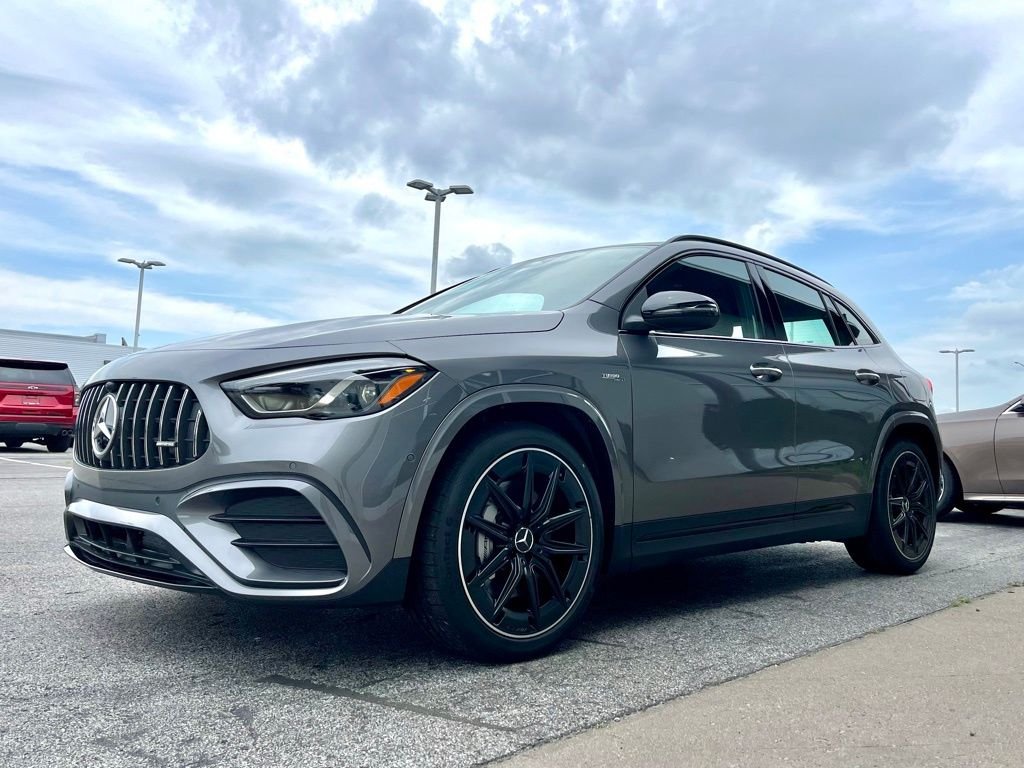 2025Mercedes-BenzGLAGLA 35 AMG