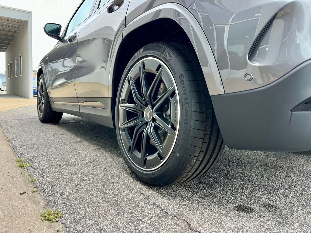 2025Mercedes-BenzGLAGLA 35 AMG