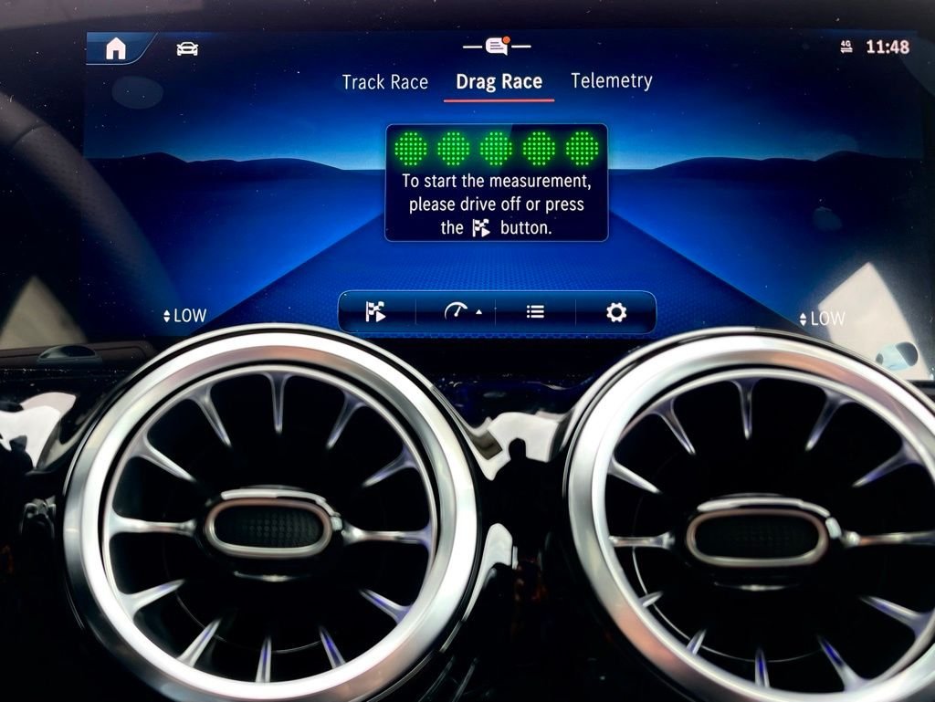 2025Mercedes-BenzGLAGLA 35 AMG