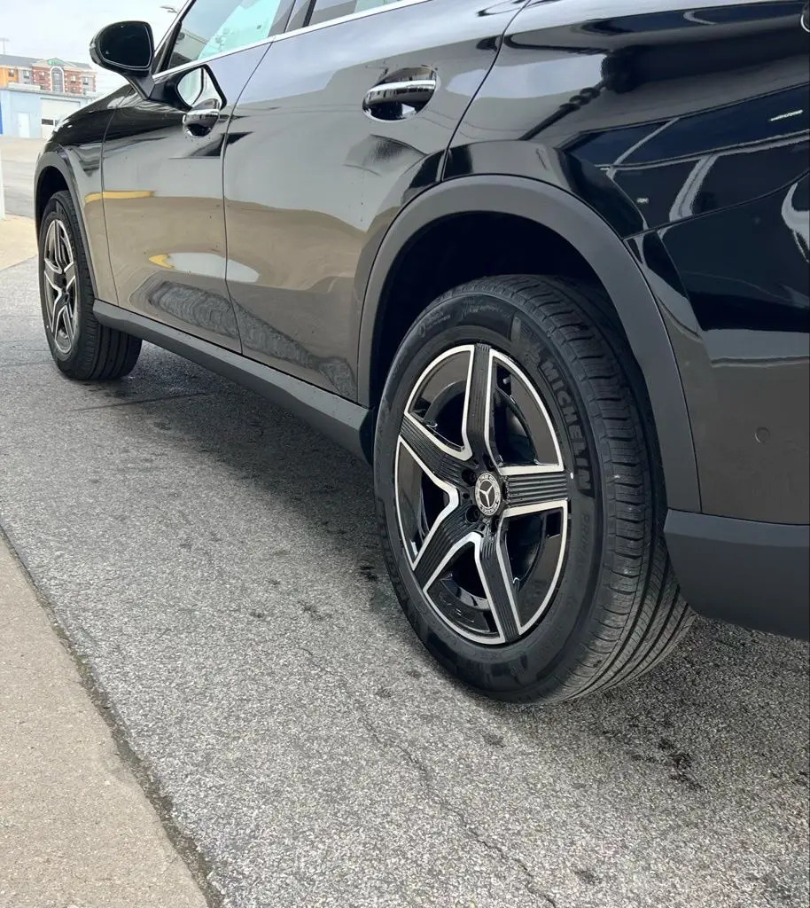2026Mercedes-BenzGLCGLC 300