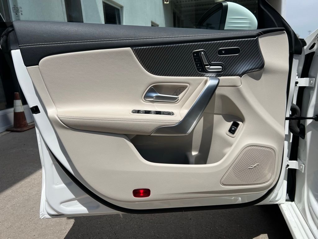 2025Mercedes-BenzCLACLA 250