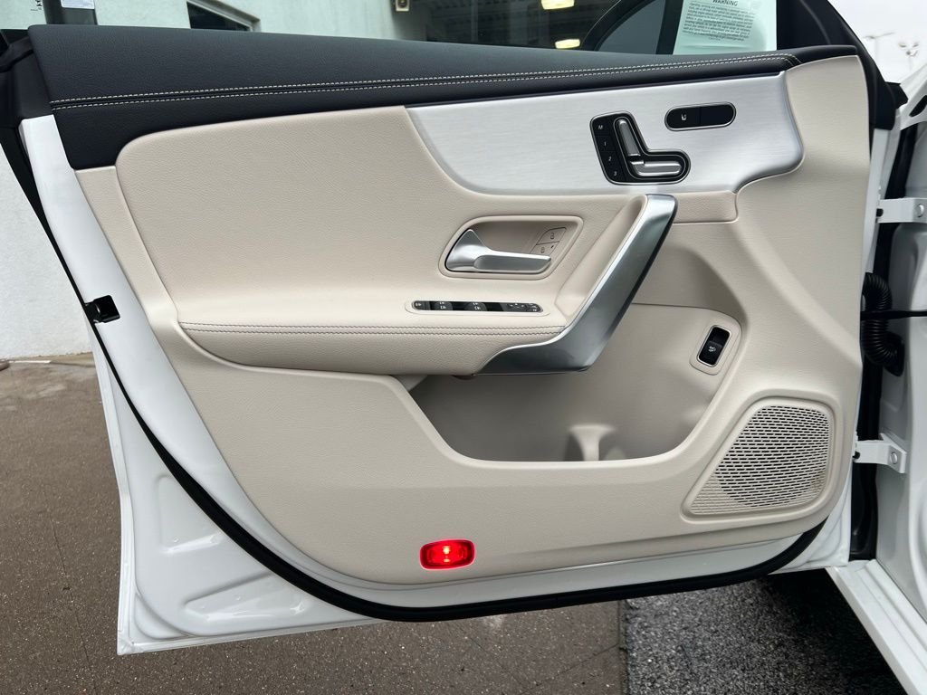 2026Mercedes-BenzCLACLA 250