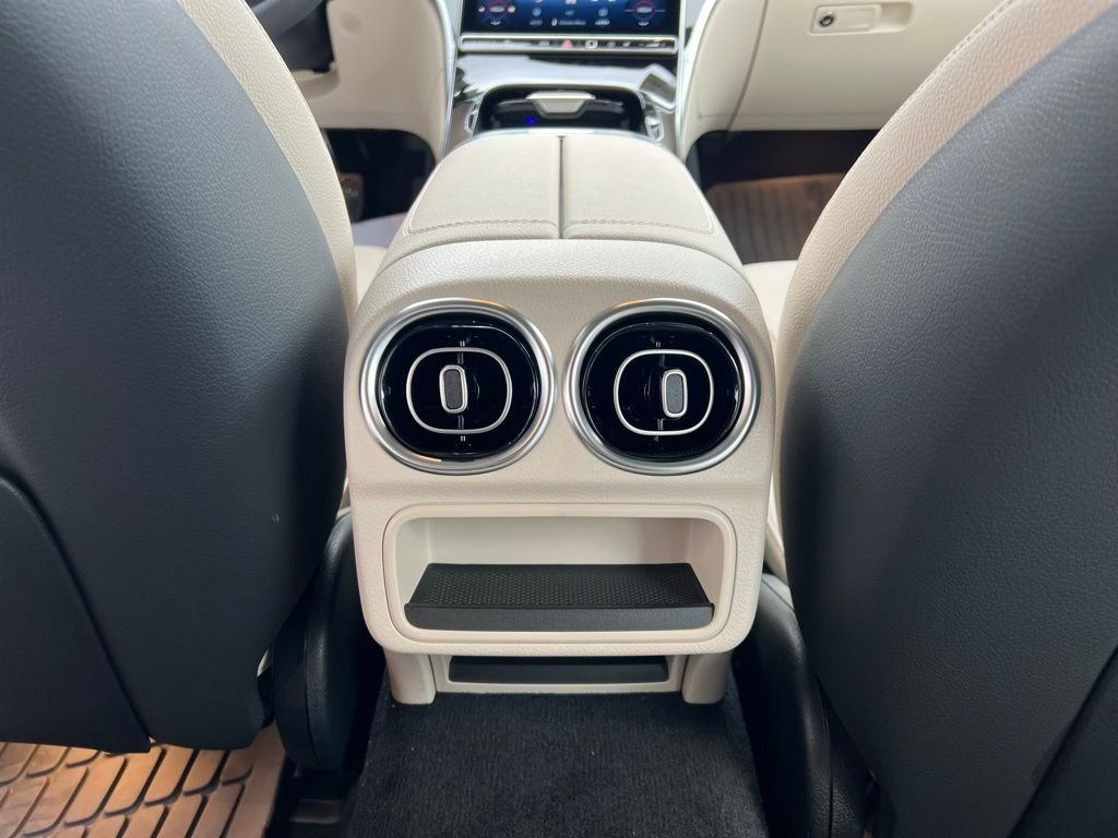 2026Mercedes-BenzC-ClassC 300