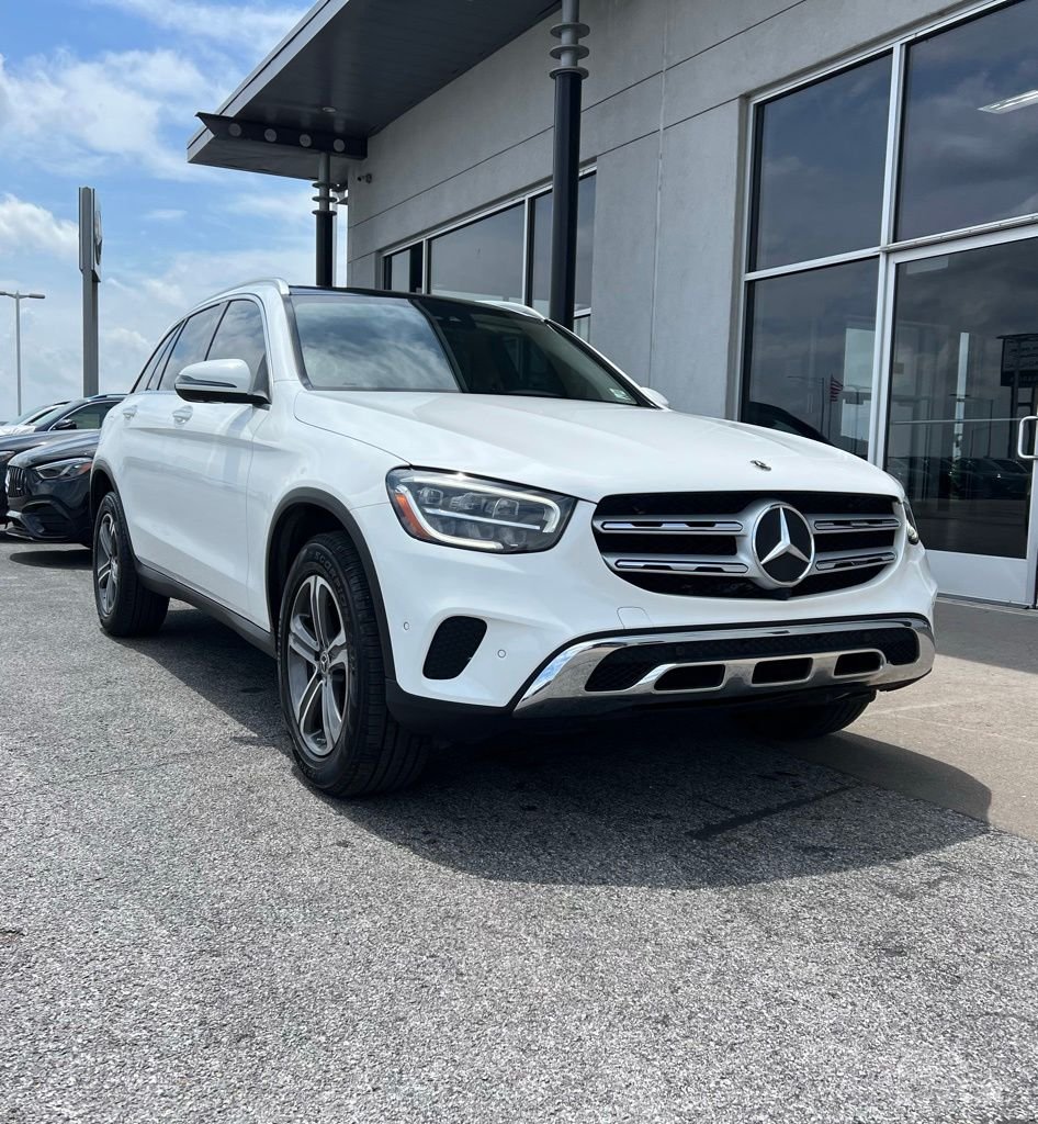 2022Mercedes-BenzGLCGLC 300