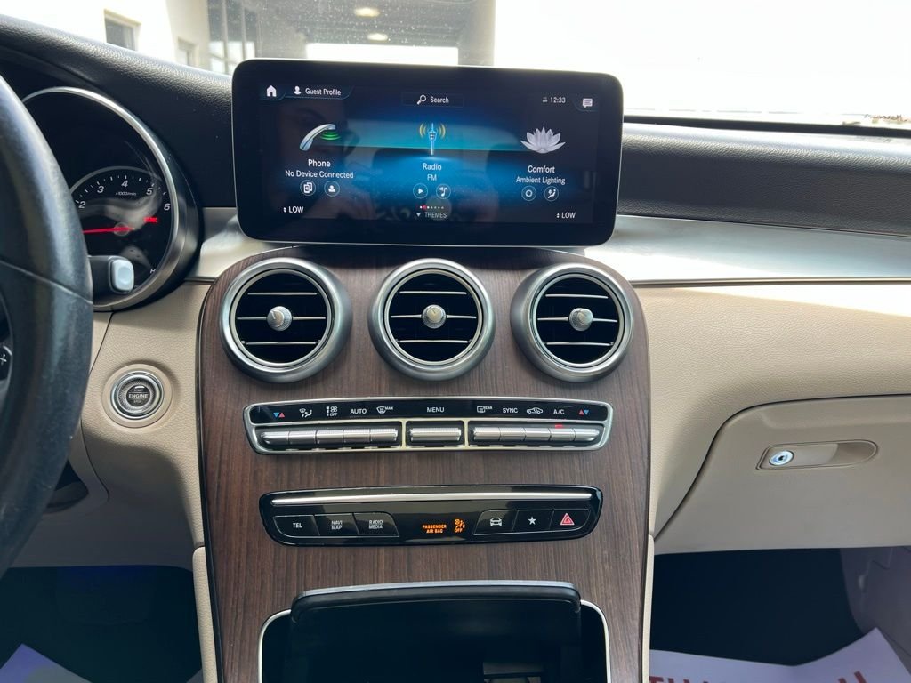 2022Mercedes-BenzGLCGLC 300