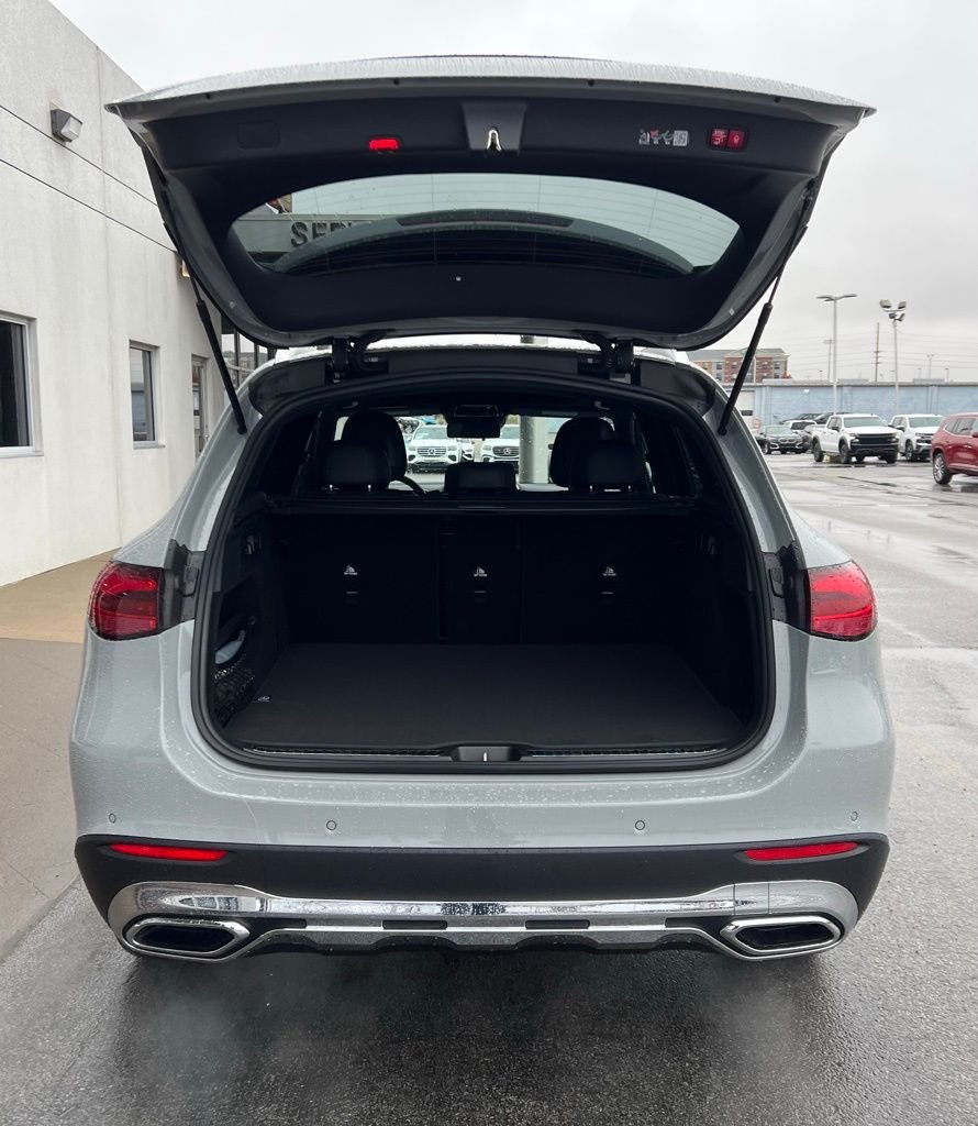 2026Mercedes-BenzGLCGLC 300