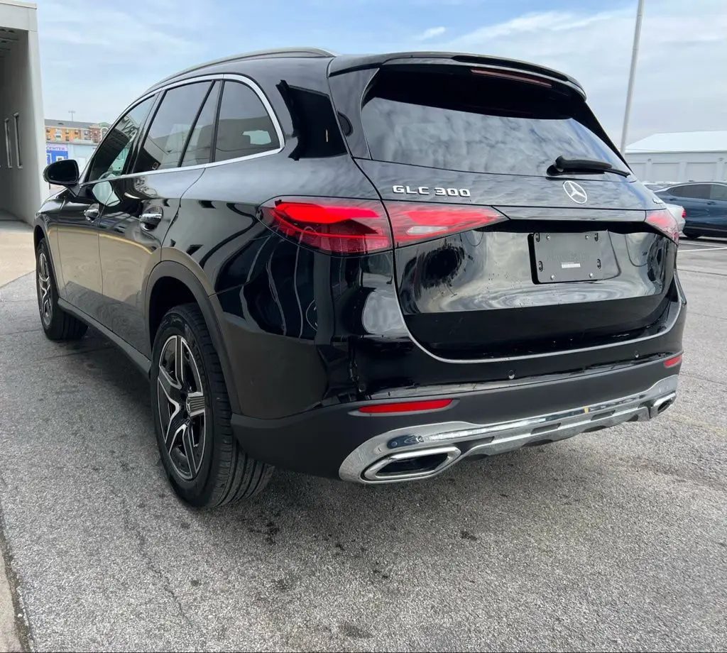 2026Mercedes-BenzGLCGLC 300