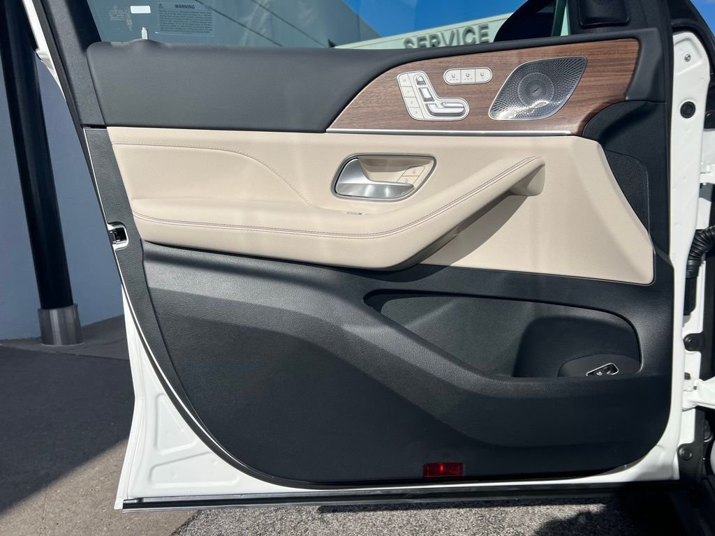2026Mercedes-BenzGLSGLS 450