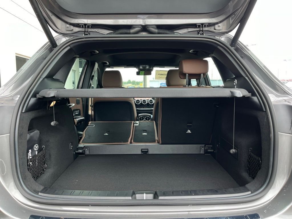 2025Mercedes-BenzGLAGLA 35 AMG
