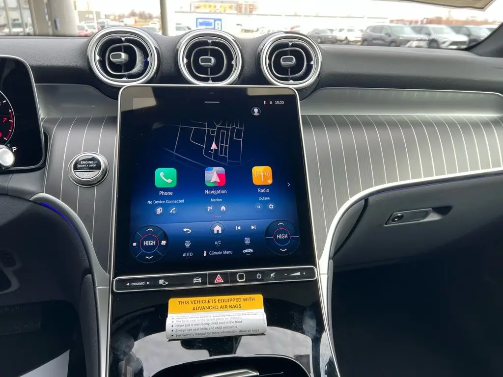 2026Mercedes-BenzGLCGLC 300