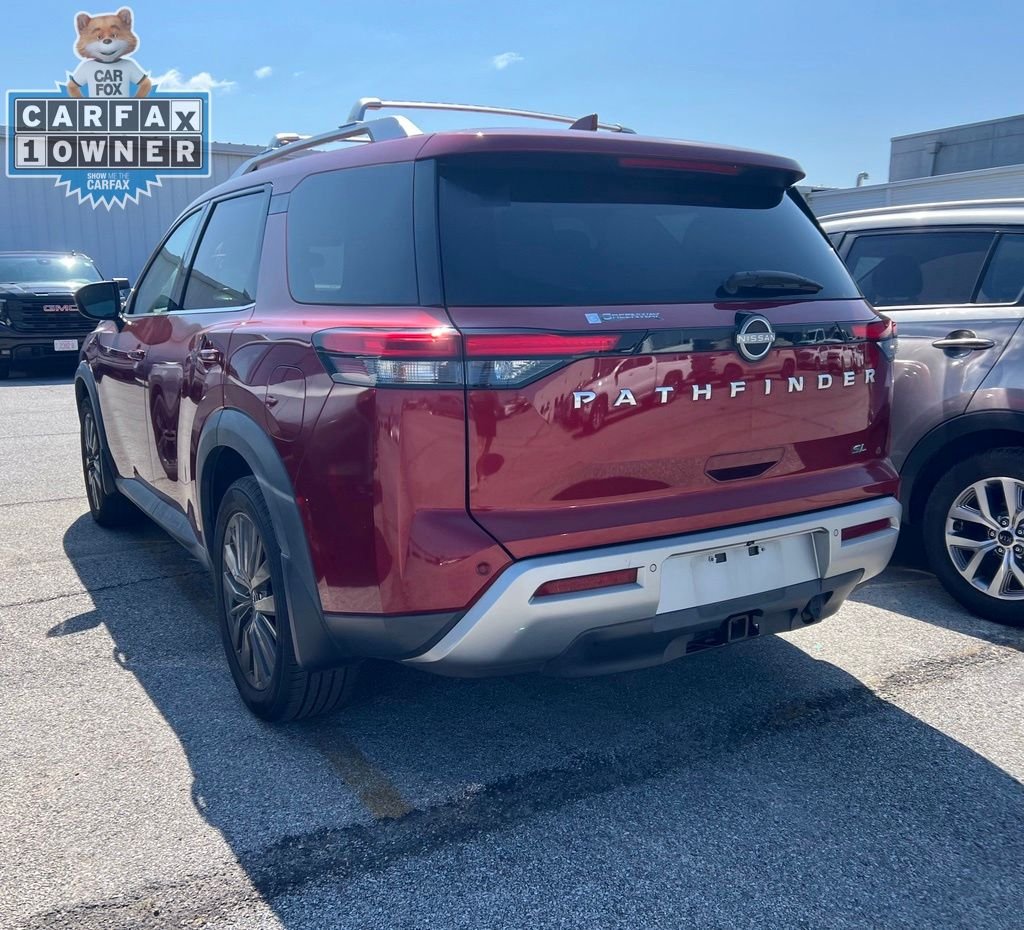 2022 Nissan Pathfinder SL