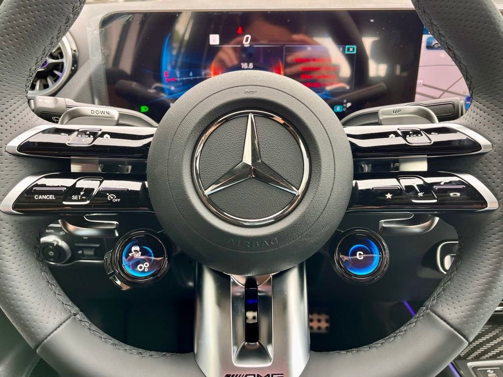 2025Mercedes-BenzGLAGLA 35 AMG