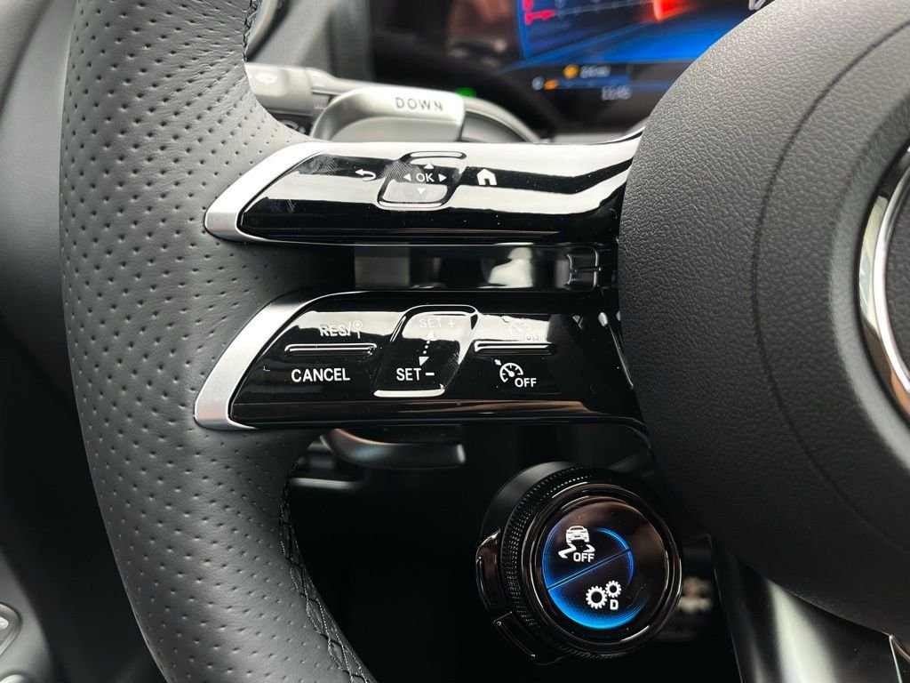 2025Mercedes-BenzGLAGLA 35 AMG