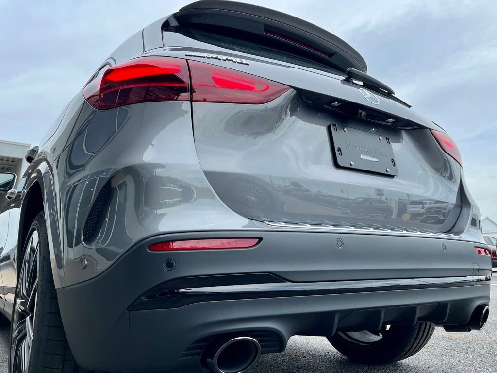 2025Mercedes-BenzGLAGLA 35 AMG