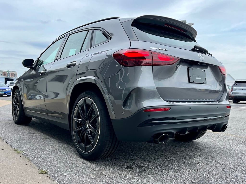 2025Mercedes-BenzGLAGLA 35 AMG