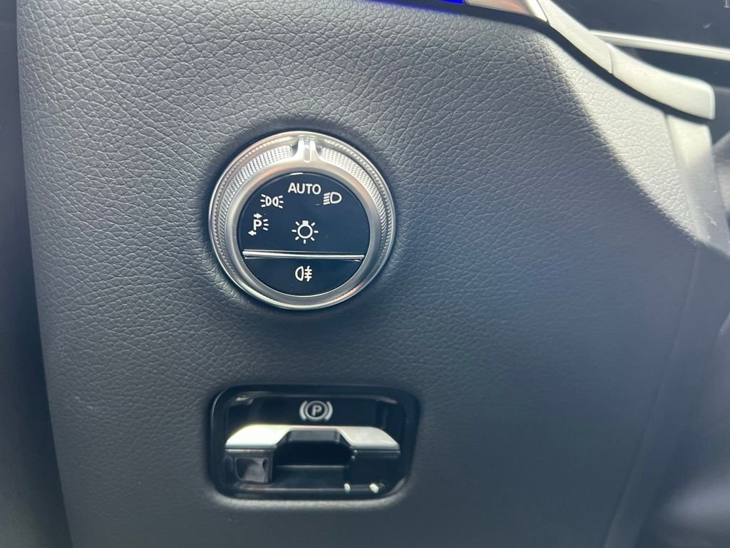 2026Mercedes-BenzGLCGLC 300