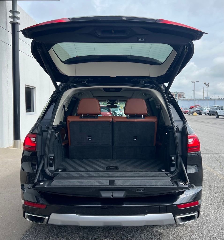 2020BMWX7xDrive40i
