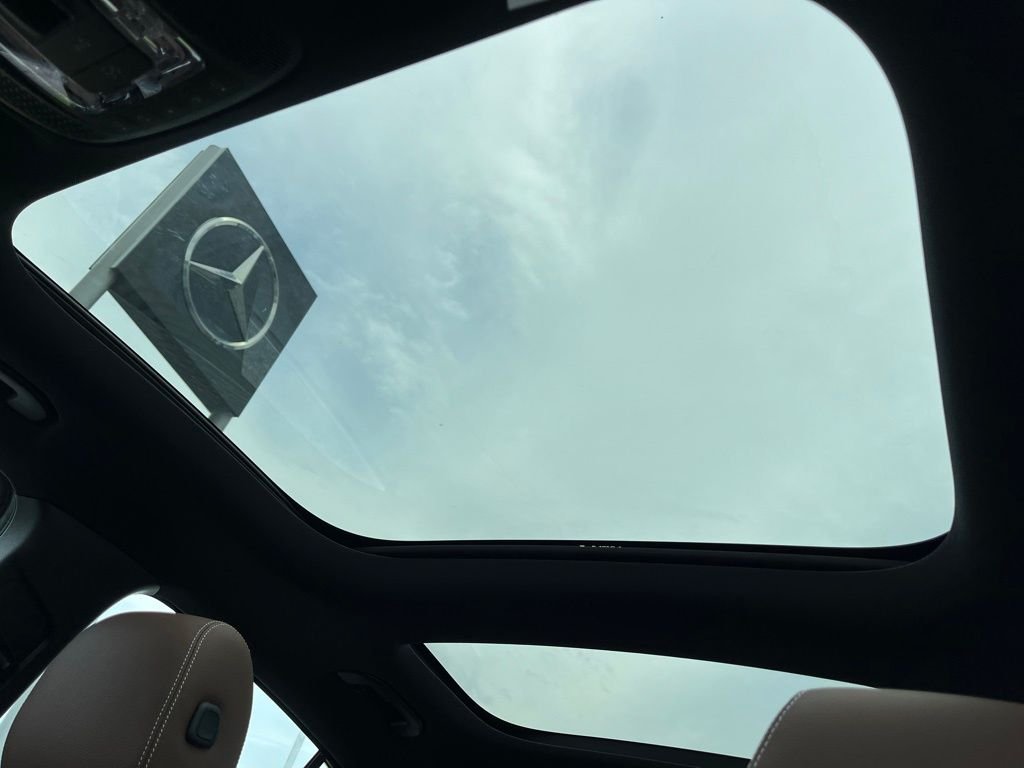 2025Mercedes-BenzGLAGLA 35 AMG