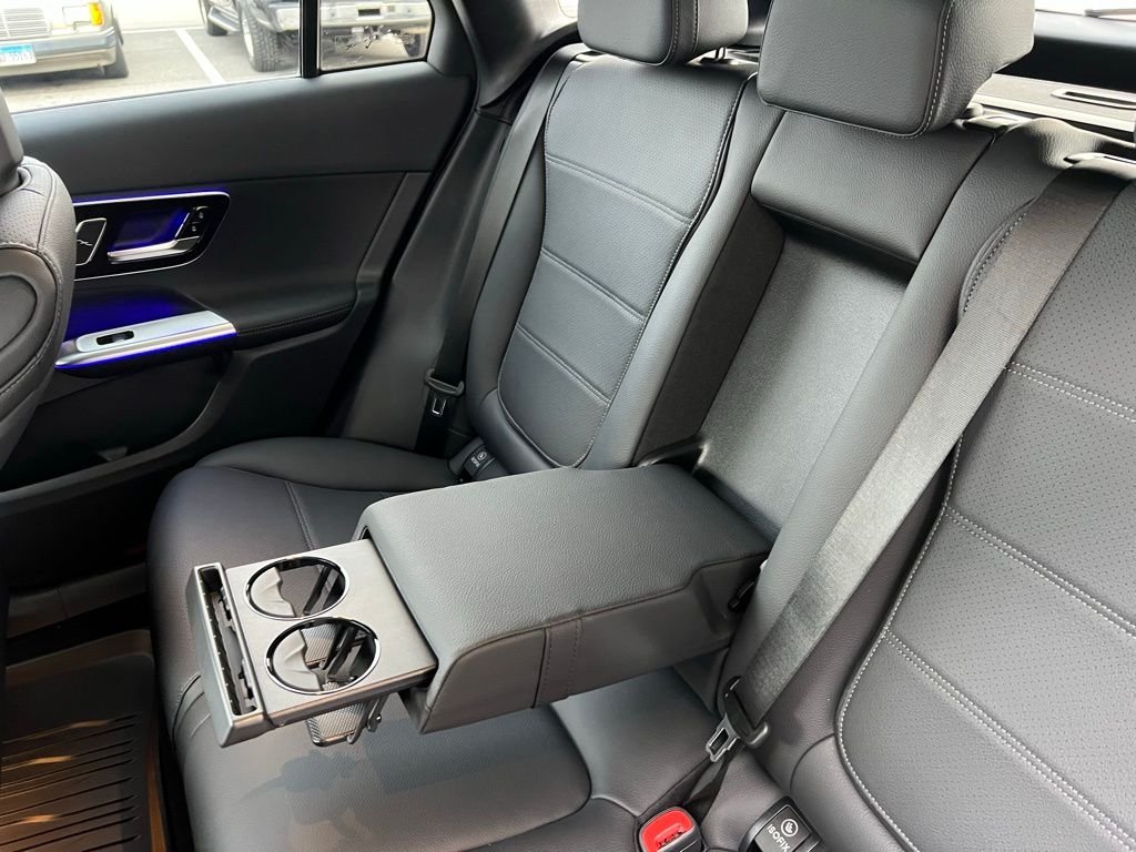 2026Mercedes-BenzGLCGLC 300