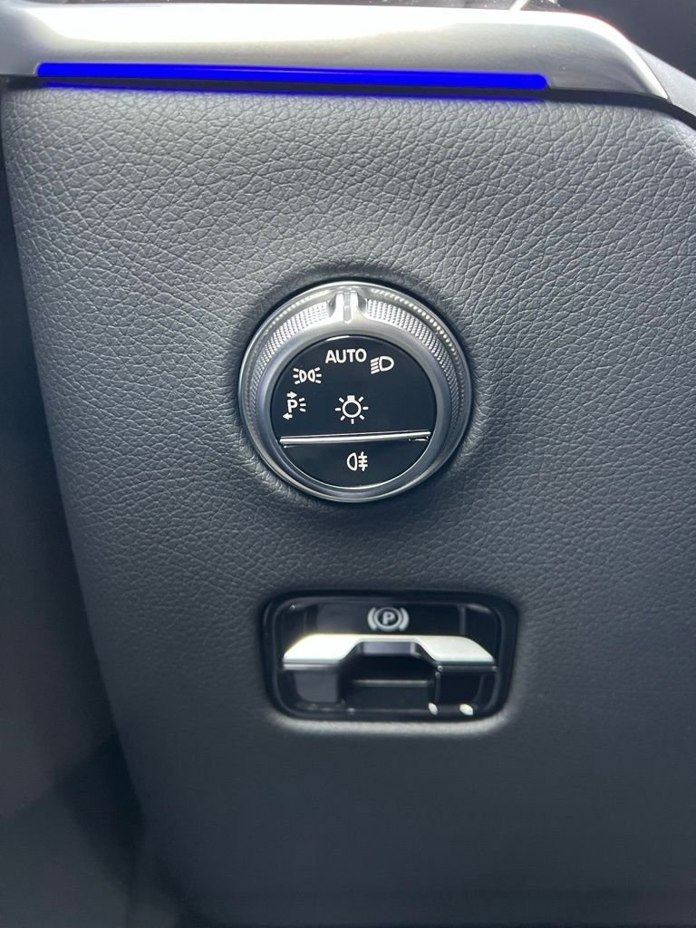 2026Mercedes-BenzGLCGLC 300
