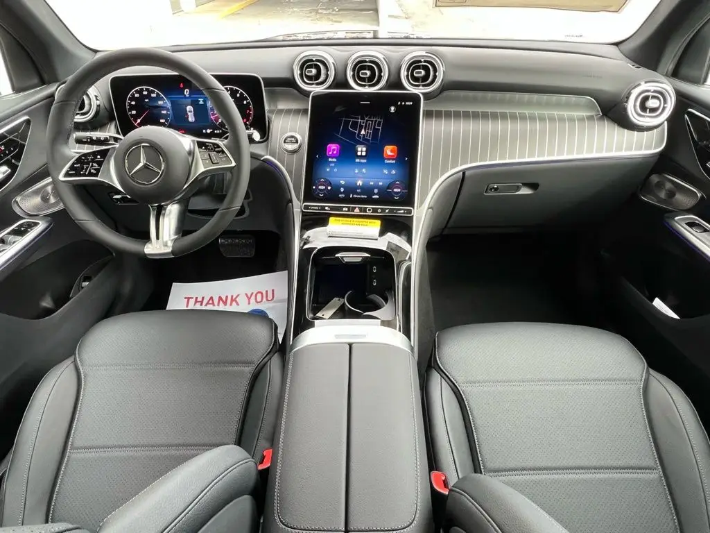 2026Mercedes-BenzGLCGLC 300