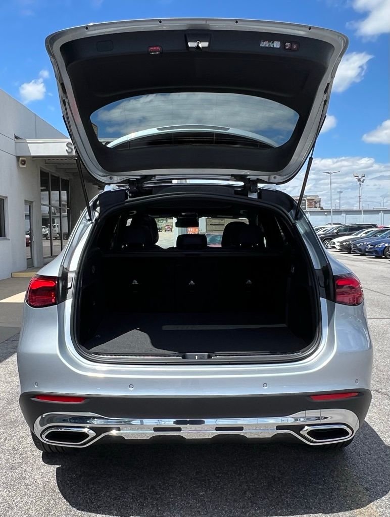 2025Mercedes-BenzGLCGLC 300