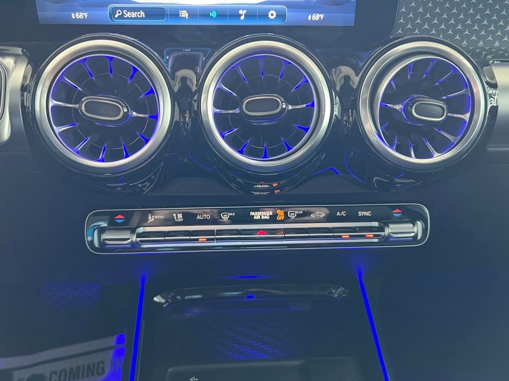 2025Mercedes-BenzGLBGLB 250