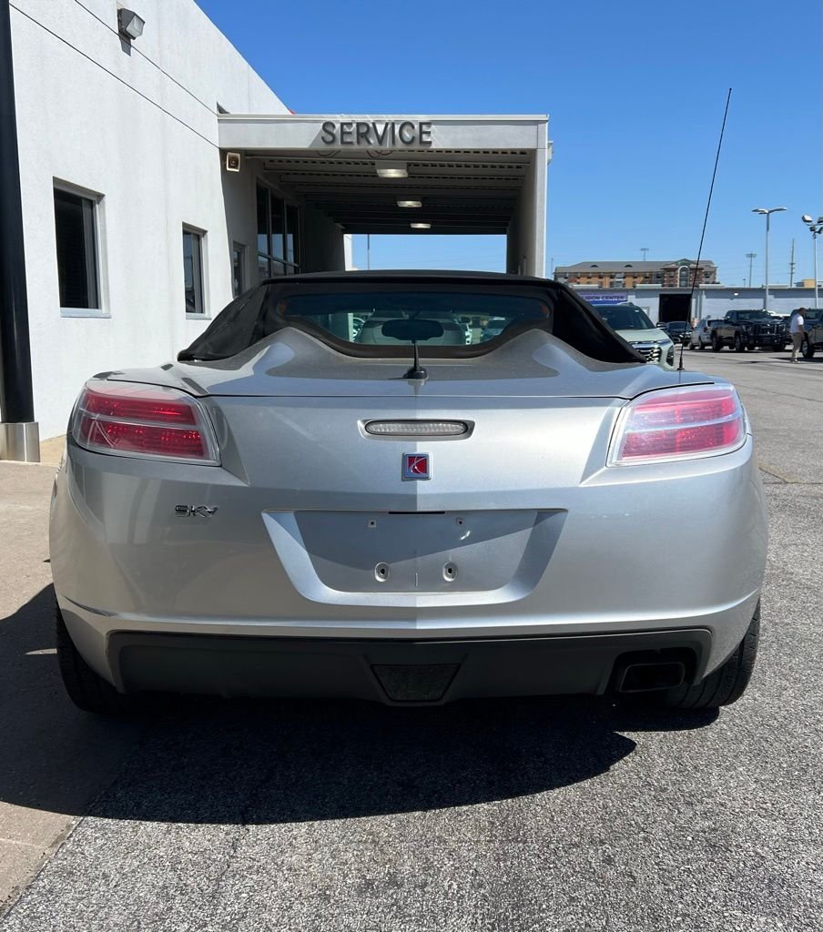 2008 Saturn Sky Base